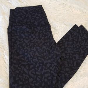 Pattern leggings